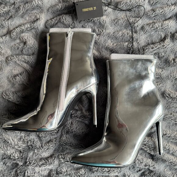 Women Go-Go Disco Glam Western Pointed Toe Stiletto Heel Boot Silver Metallic 8 - Picture 3 of 14